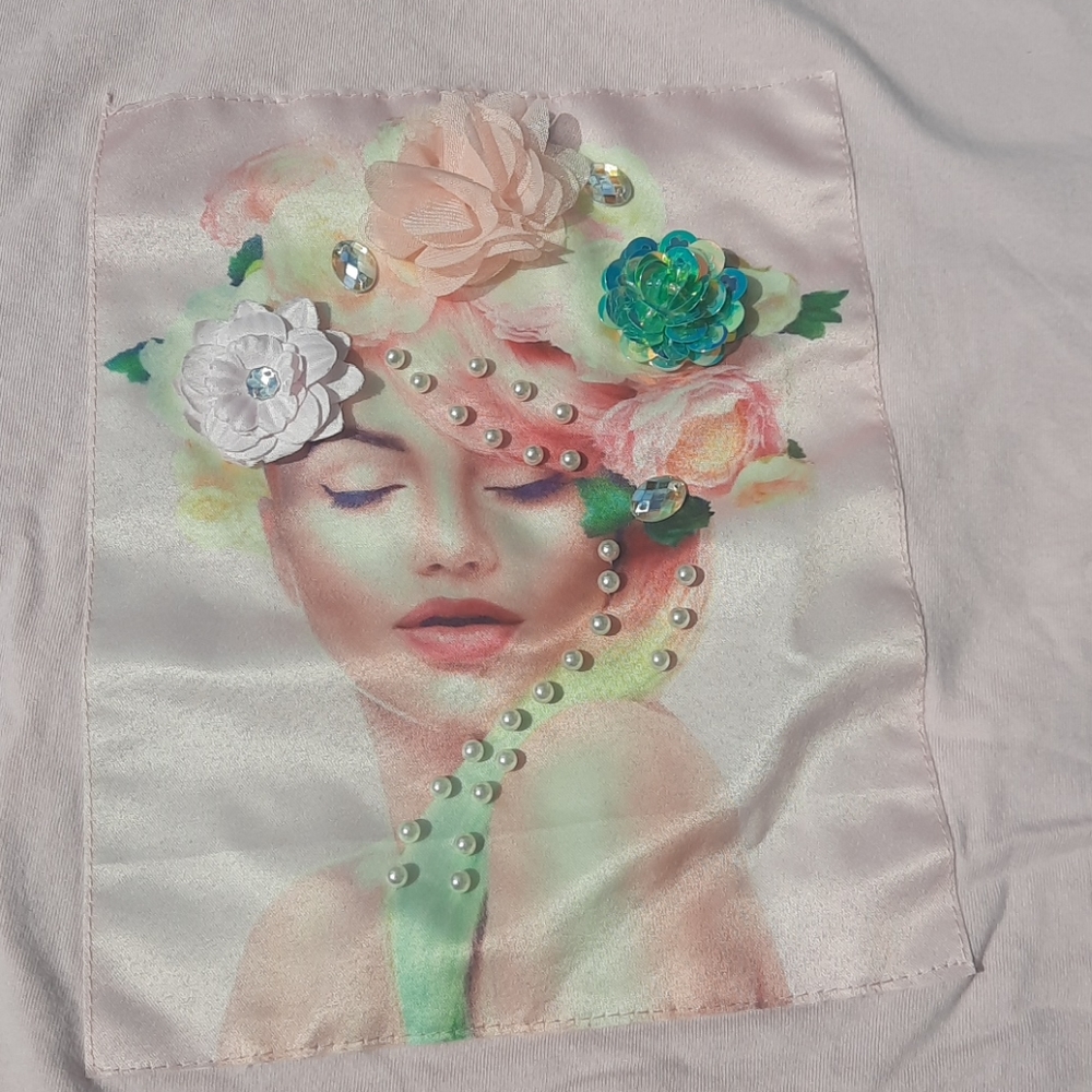 Forever‎ 21 tee - Picture 2 of 9